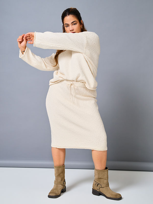 CARALVILDA - Plus Size Tröja fra Only Carmakoma
