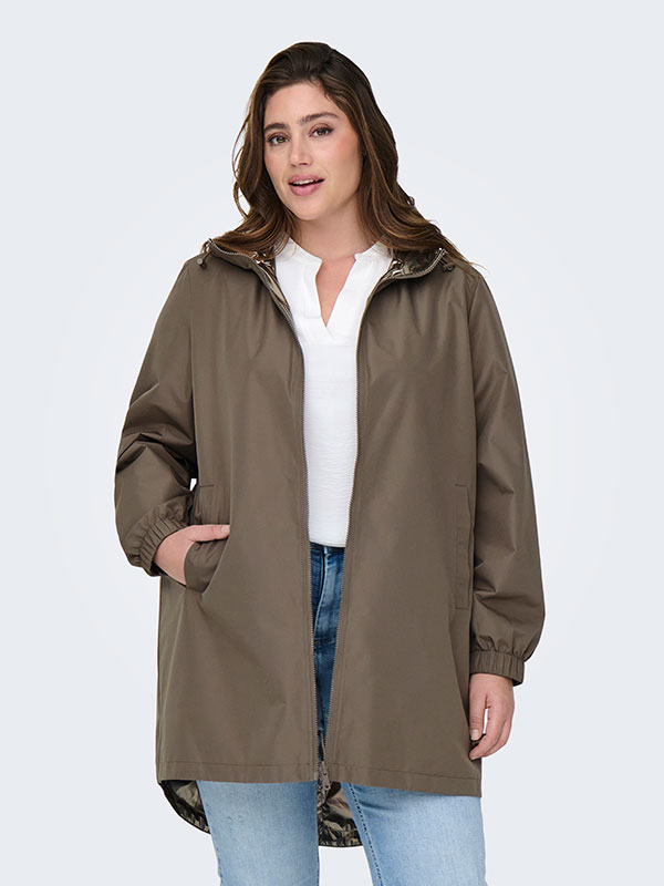 CARFRY - Plus Size Jacka fra Only Carmakoma