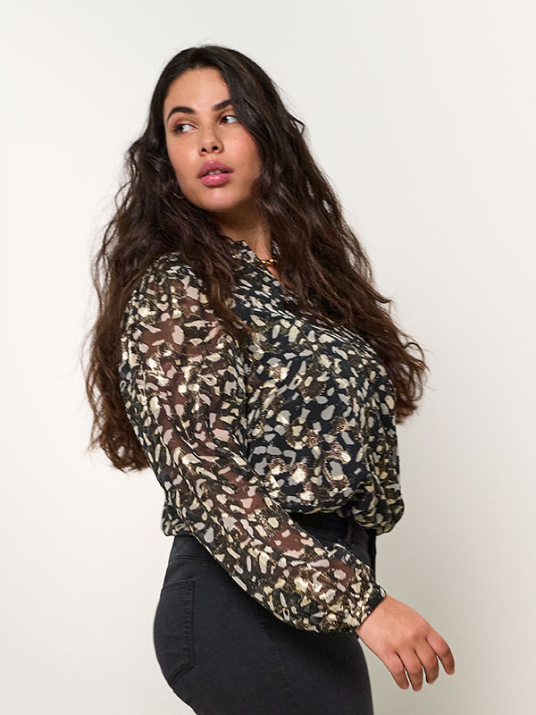 CARMALIKO - Plus Size Blus fra Only Carmakoma