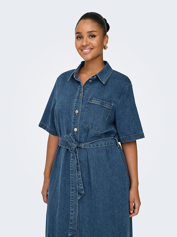 CARLANA - Plus Size Klänning fra Only Carmakoma