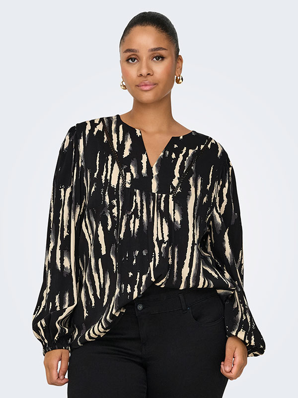 CARMIKAELA - Plus Size Blus fra Only Carmakoma