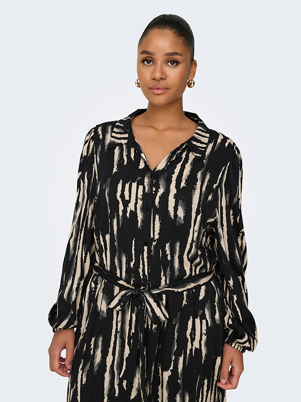 CARMIKAELA - Plus Size Klänning fra Only Carmakoma