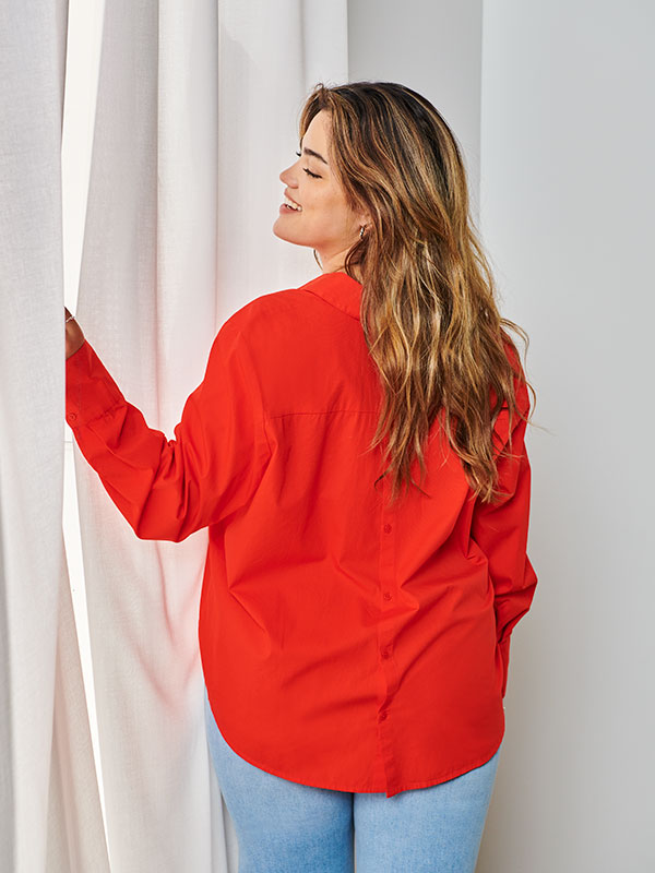 CARLALA - Plus Size Skjorta fra Only Carmakoma