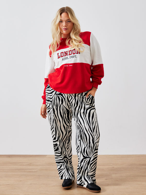 CARYAVA - Plus Size Byxor fra Only Carmakoma