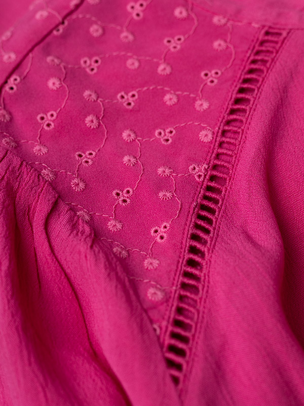 CARADZO - Plus Size Blus fra Only Carmakoma