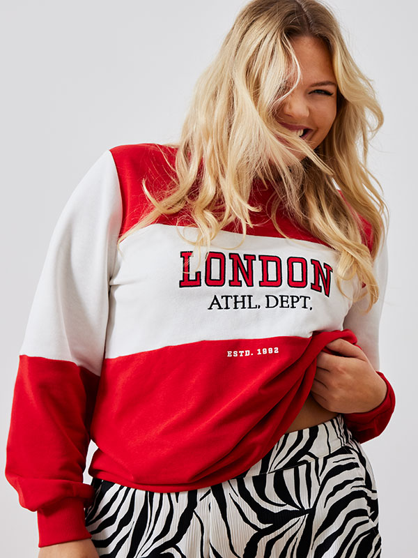 CARHARPER - Plus Size Blus fra Only Carmakoma