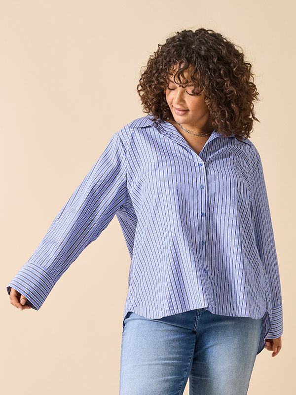 CAROREGON - Plus Size Skjorta fra Only Carmakoma