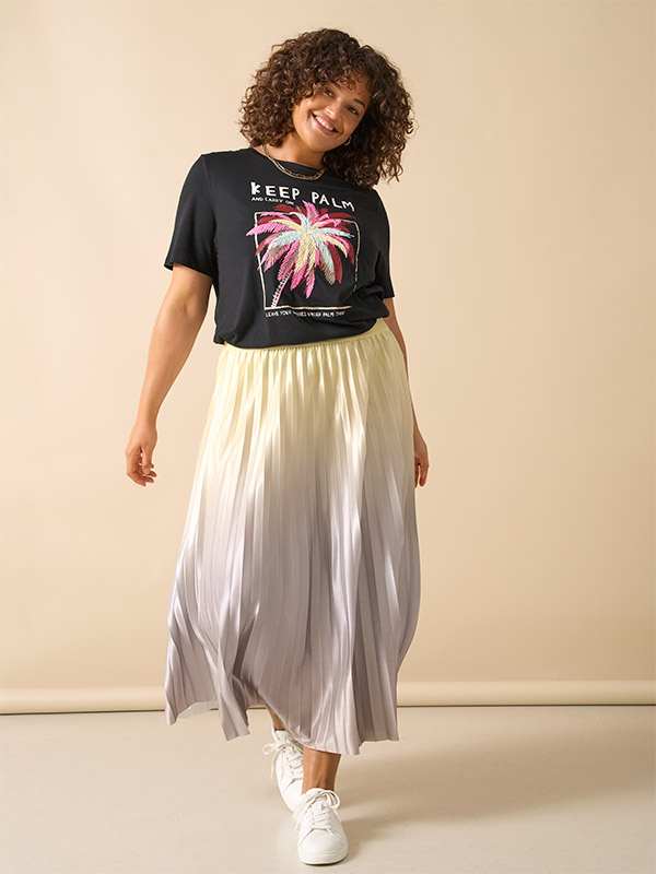 CARPETAL - Plus Size Kjol fra Only Carmakoma