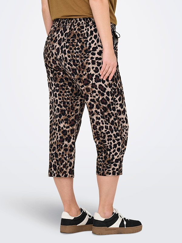 CARGOLDTRASH - Plus Size Byxor fra Only Carmakoma