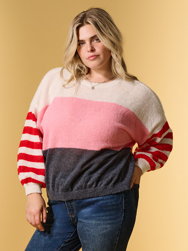 CARSUSIA - Plus Size Tröja fra Only Carmakoma
