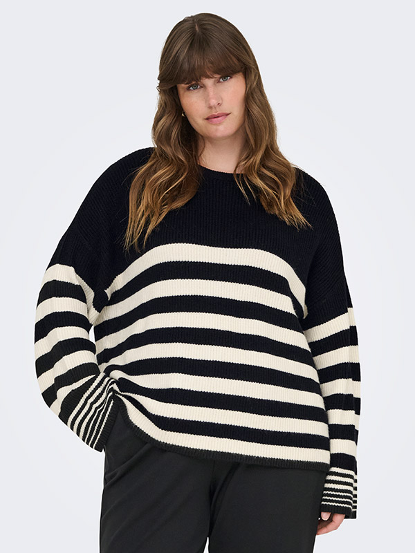 CARKATIA - Plus Size Tröja fra Only Carmakoma