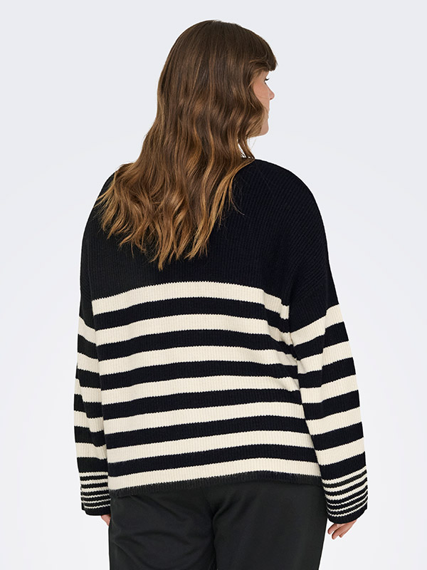 CARKATIA - Plus Size Tröja fra Only Carmakoma