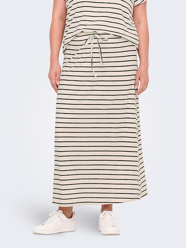 CARJANA - Plus Size Kjol fra Only Carmakoma