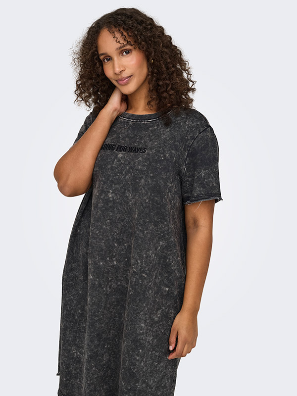 CARASTON - Plus Size Klänning fra Only Carmakoma