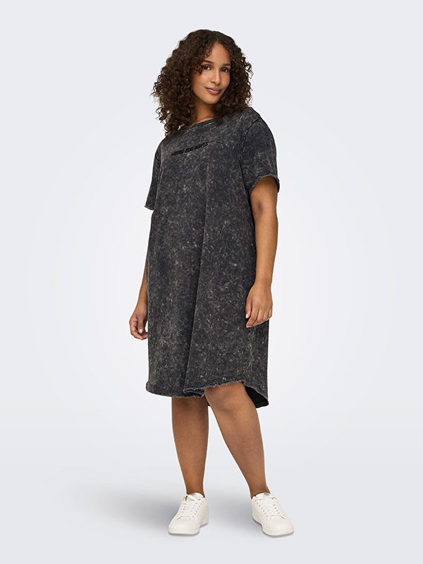 CARASTON - Plus Size Klänning fra Only Carmakoma