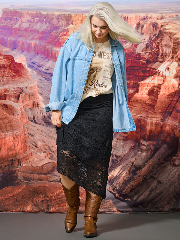 CARCALLIOPE - Plus Size Kjol fra Only Carmakoma