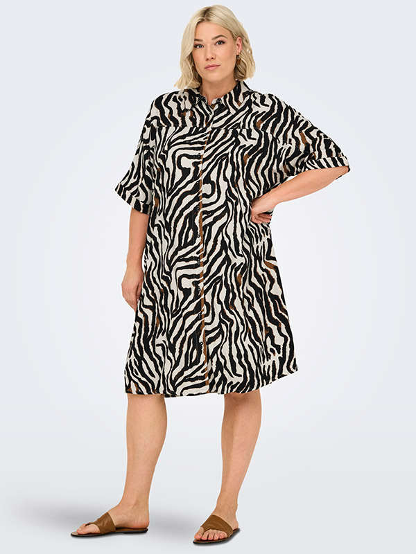 CARBERTE - Plus Size Klänning fra Only Carmakoma