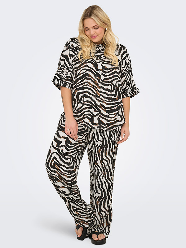 CARBERTE - Plus Size Skjorta fra Only Carmakoma
