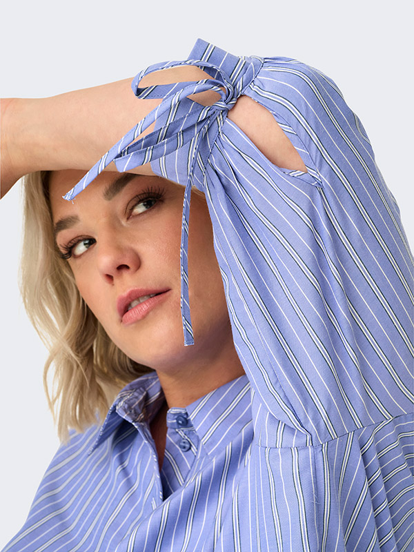 CARBJORG - Plus Size Klänning fra Only Carmakoma