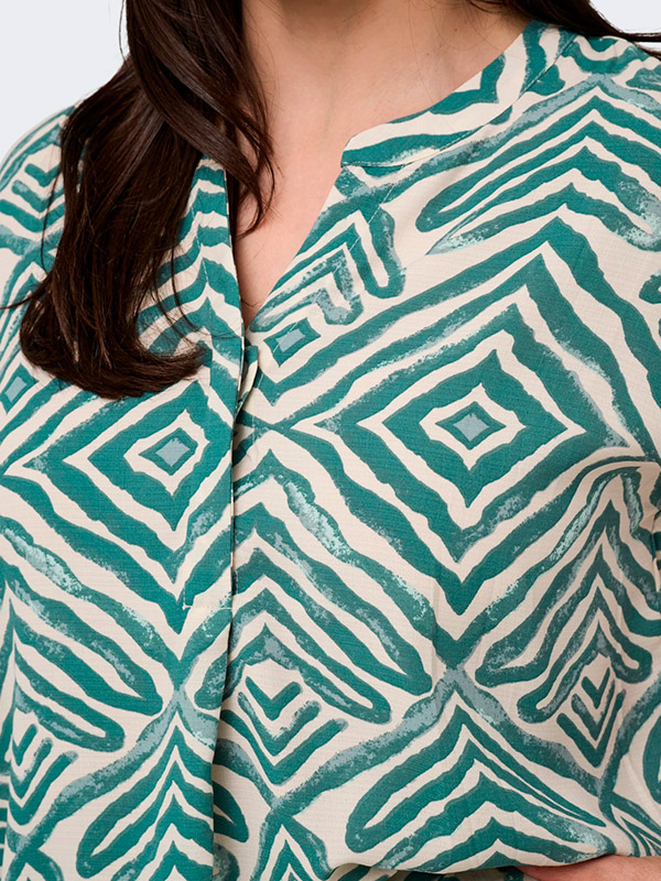 CARSHILLA - Plus Size Blus fra Only Carmakoma