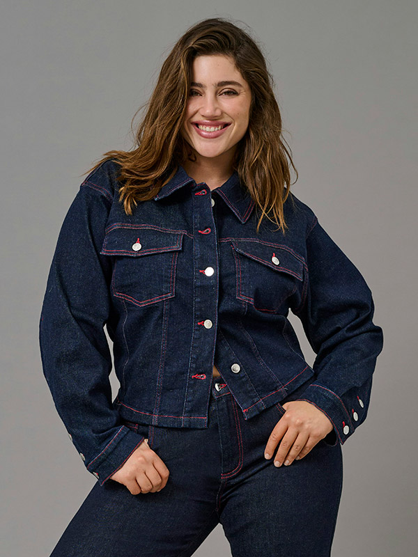 CARWILLY - Plus Size Jacka fra Only Carmakoma