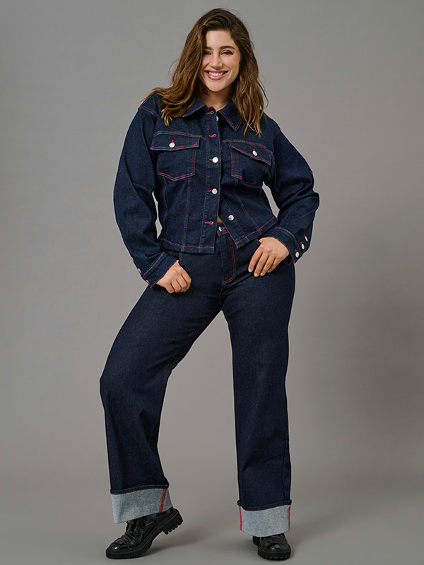 CARWILLY - Plus Size Jacka fra Only Carmakoma