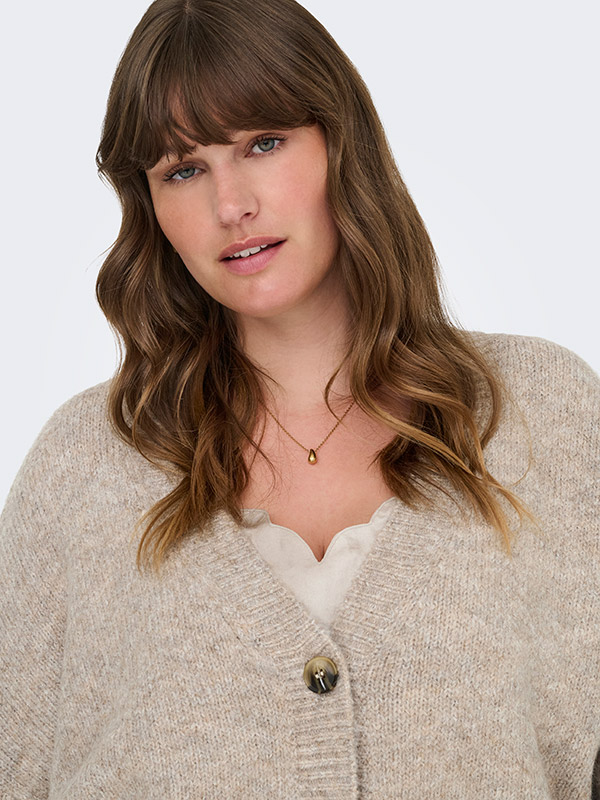 CARZOEY - Plus Size Kofta fra Only Carmakoma