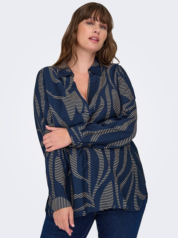 CARFANNIL - Plus Size Blus fra Only Carmakoma