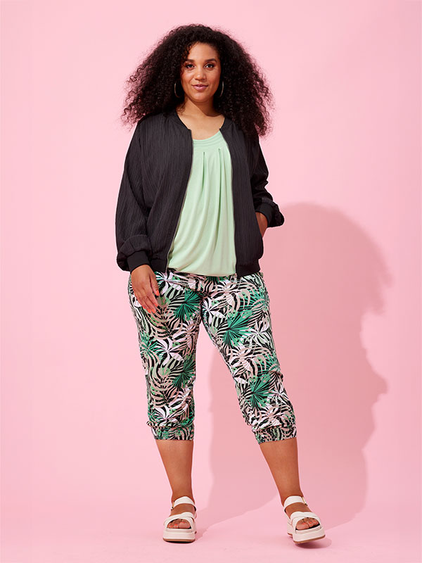 MAVIS - Plus Size Byxor fra Zhenzi