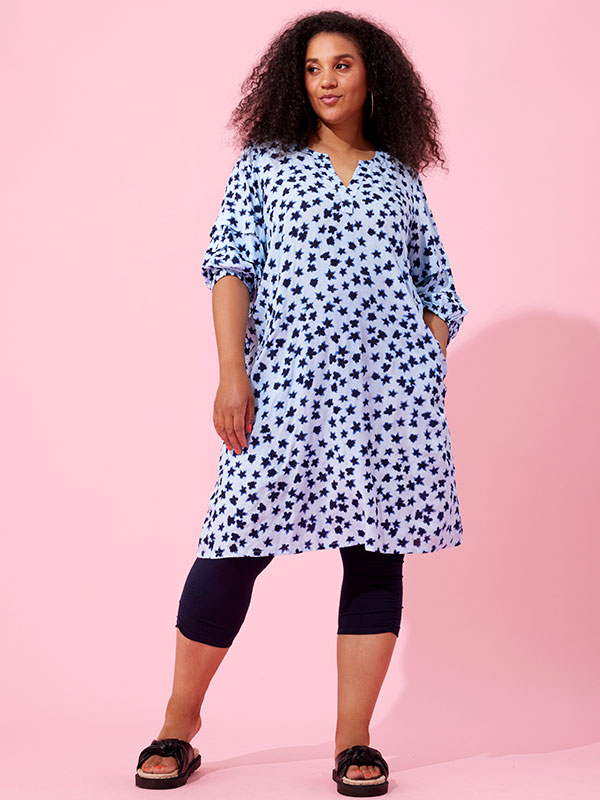 TIANA - Plus Size Klänning fra Zhenzi