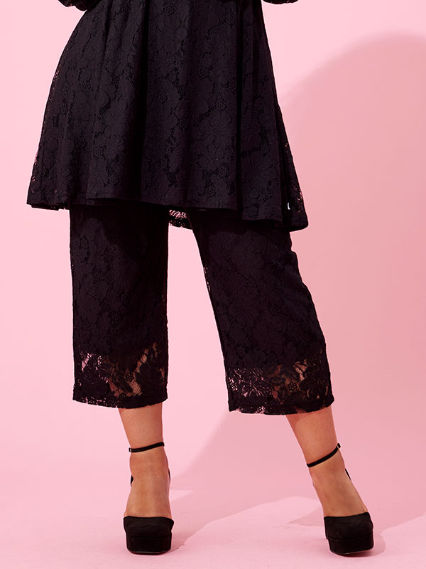 TILDA - Plus Size Byxor fra Zhenzi