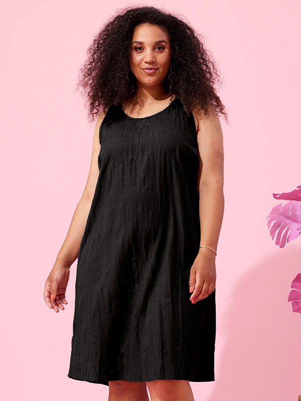 SAVANNA - Plus Size Klänning fra Zhenzi