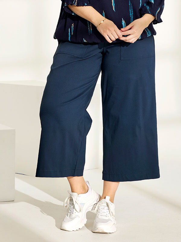 RUPI - Plus Size Byxor fra Zhenzi