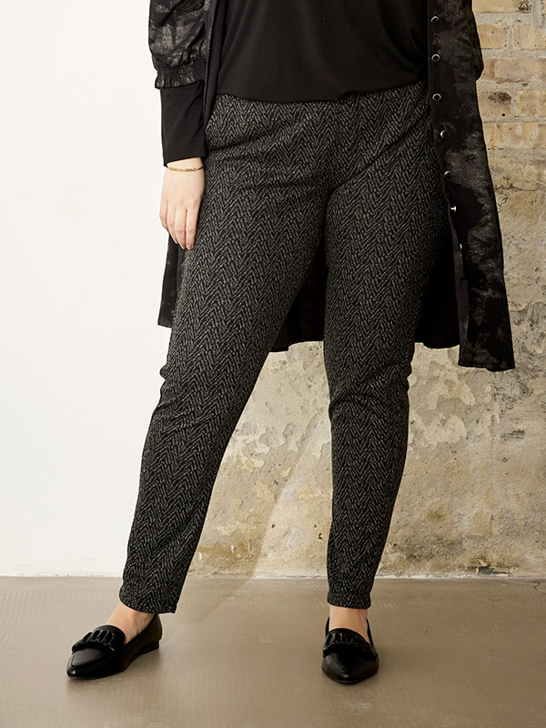 AGNE - Plus Size Byxor fra Zhenzi