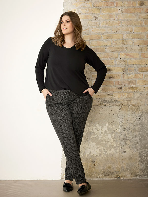 AGNE - Plus Size Byxor fra Zhenzi