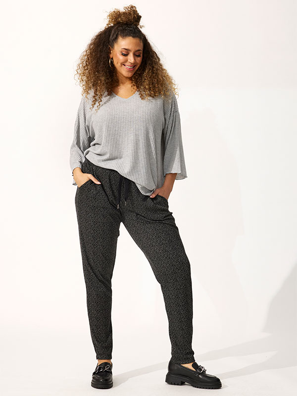 AGNE - Plus Size Byxor fra Zhenzi