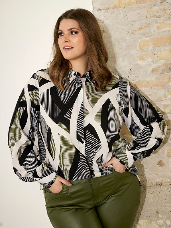 BOBY - Plus Size Skjorta fra Zhenzi
