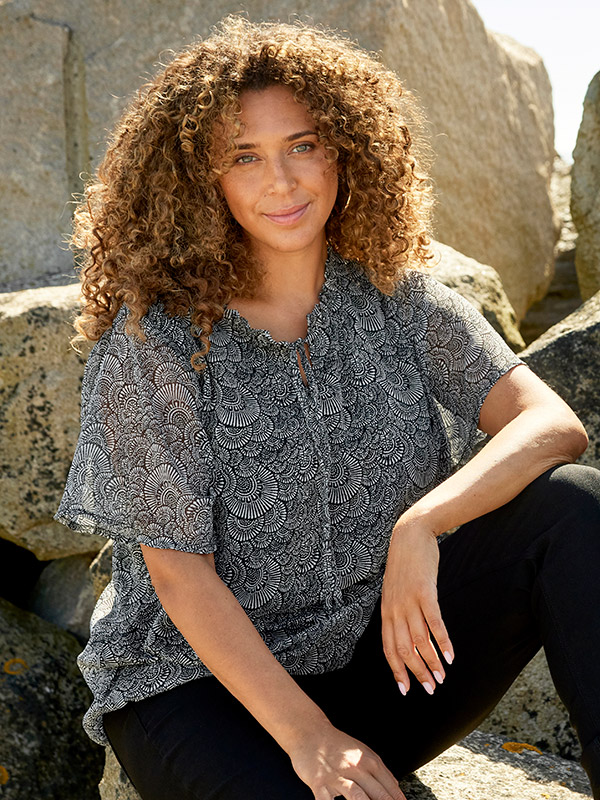 GABI - Plus Size Blus fra Zhenzi
