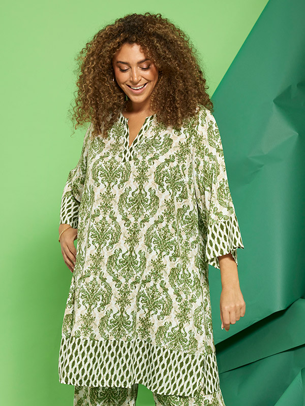 ZH-LUCY - Plus Size Klänning fra Zhenzi