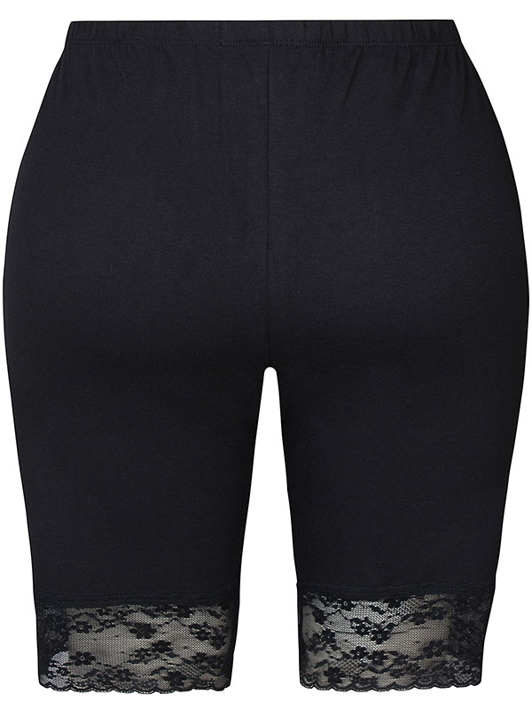 KANT - Svarta cykelshorts med spetskant fra Zhenzi