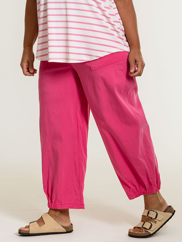 CLARA - Plus Size Byxor fra Gozzip