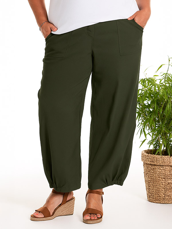 CLARA - Plus Size Byxor fra Gozzip
