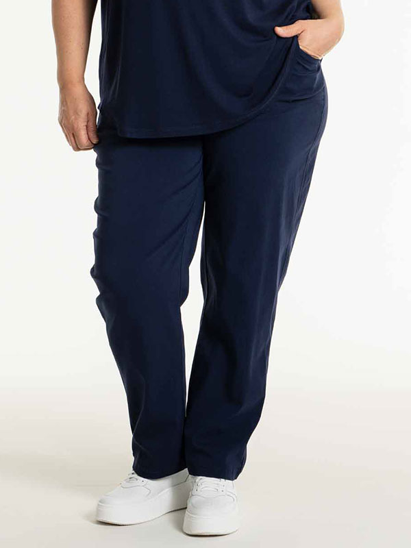 CLARA - Plus Size Byxor fra Gozzip