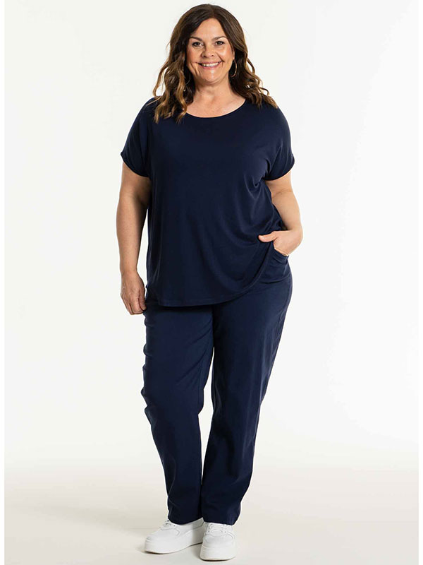 CLARA - Plus Size Byxor fra Gozzip