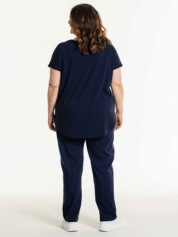 CLARA - Plus Size Byxor fra Gozzip