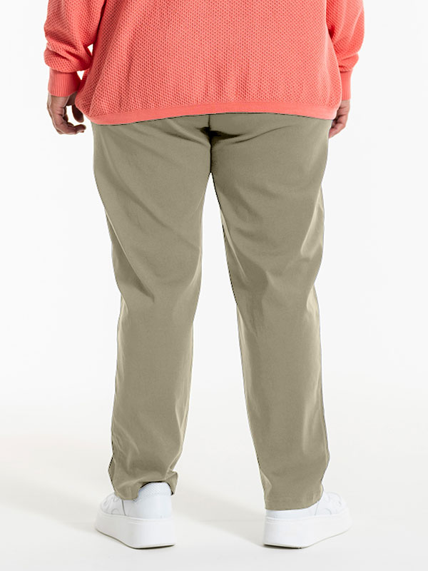 CLARA - Plus Size Byxor fra Gozzip