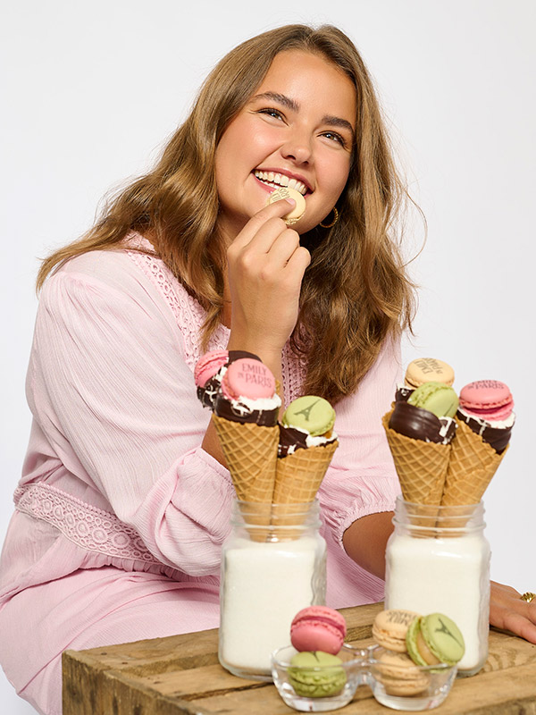 ADCARINA - Plus Size Klänning fra Adia