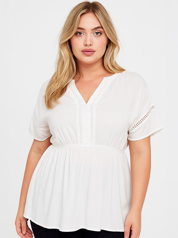 ADCATHINKA - Plus Size Blus fra Adia