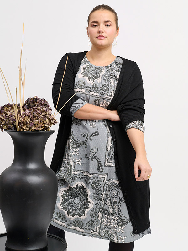 ADDIANE - Plus Size Klänning fra Adia