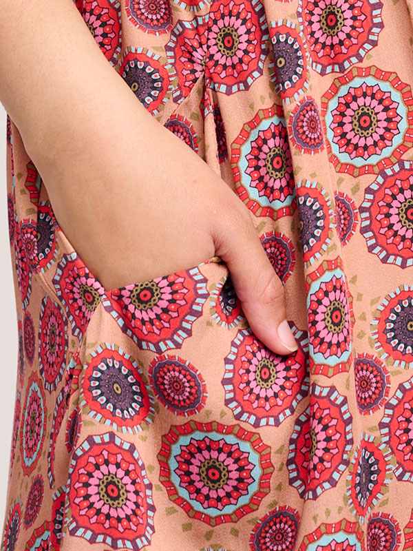 EEA - Plus Size Klänning fra Adia